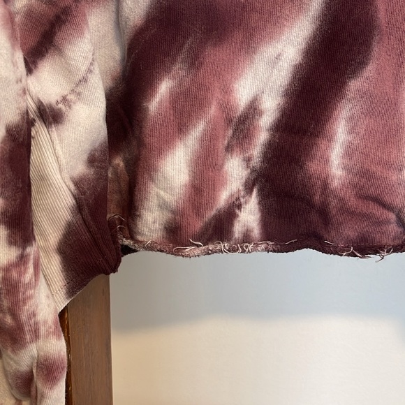 Soulcycle Maroon Tie Dye Skull Cropped Hooded Sweatshirt - Size XL - Picture 3 of 5